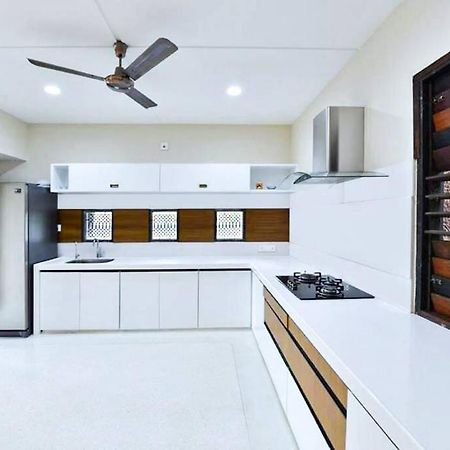 Vacation Villa-Devraj Residency - Bhuj, Kutch מראה חיצוני תמונה