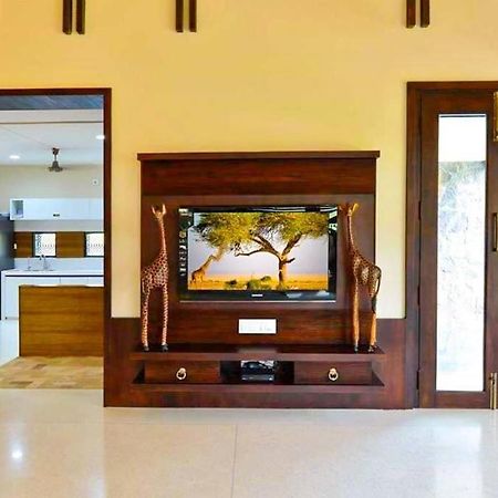 Vacation Villa-Devraj Residency - Bhuj, Kutch מראה חיצוני תמונה