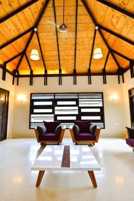 Vacation Villa-Devraj Residency - Bhuj, Kutch מראה חיצוני תמונה